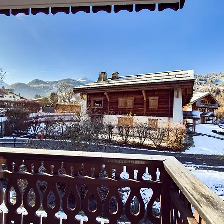 Διαμέρισμα Cozy In *